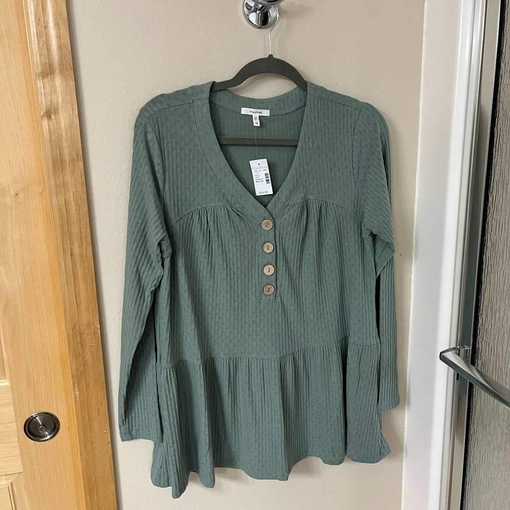 Maurices top